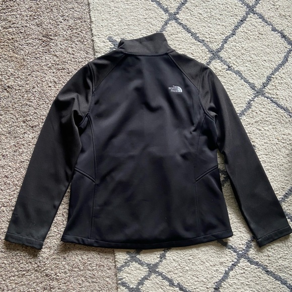 The North Face Soft Shell Jacket - Picture 2 of 10